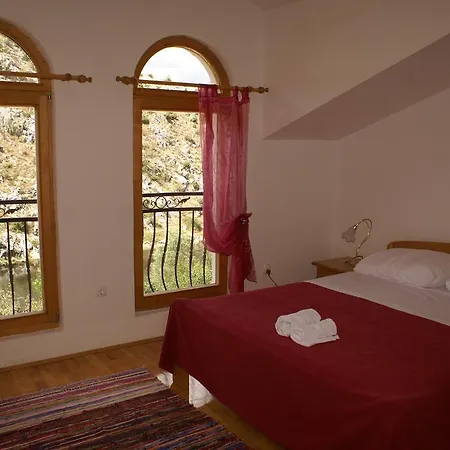 Velagic Guest house 3*
